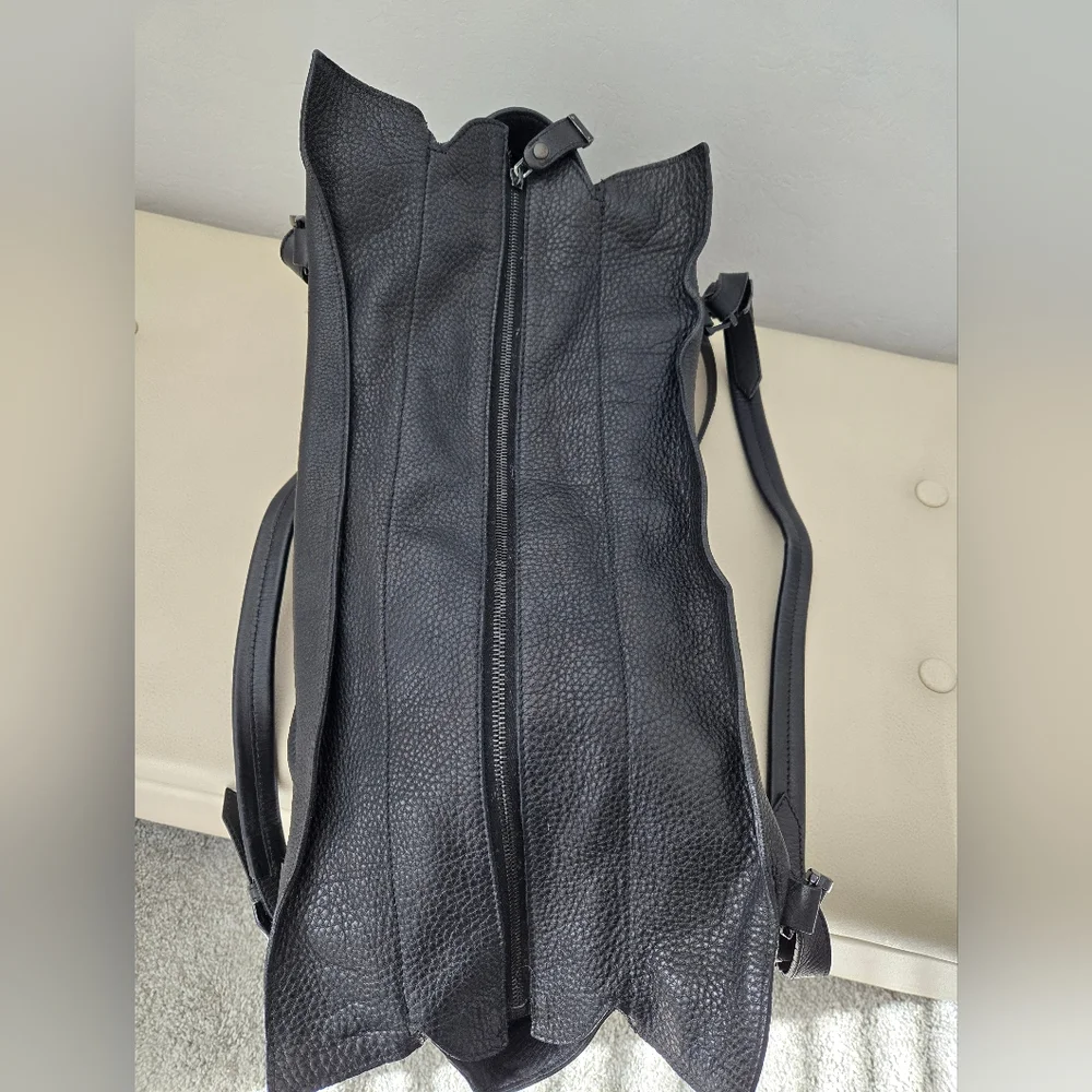 Burberry leather extra large weekender bag - Picture 8 of 16